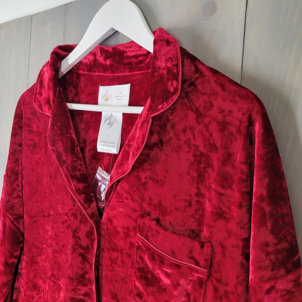 Lord & Taylor Pajama Top Womens Large Red Crushed Velvet Button Down Long Sleeve - Picture 2 of 8